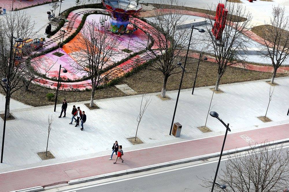 “Rilindja” transformon edhe Lushnjën (FOTOT)