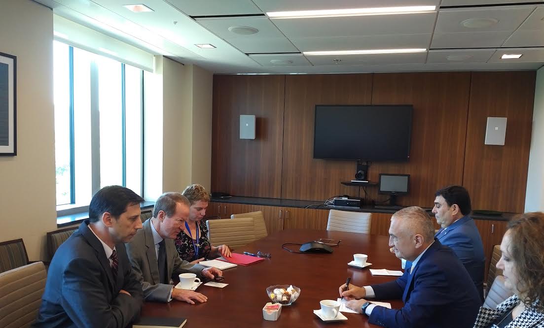 40d05c54-43d0-4fb1-83ff-32ca9f31c2c6