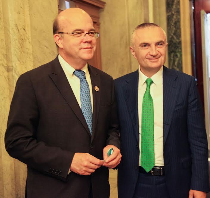 8c50ebd2-80a2-455b-b3f8-62a9d49ebd9a