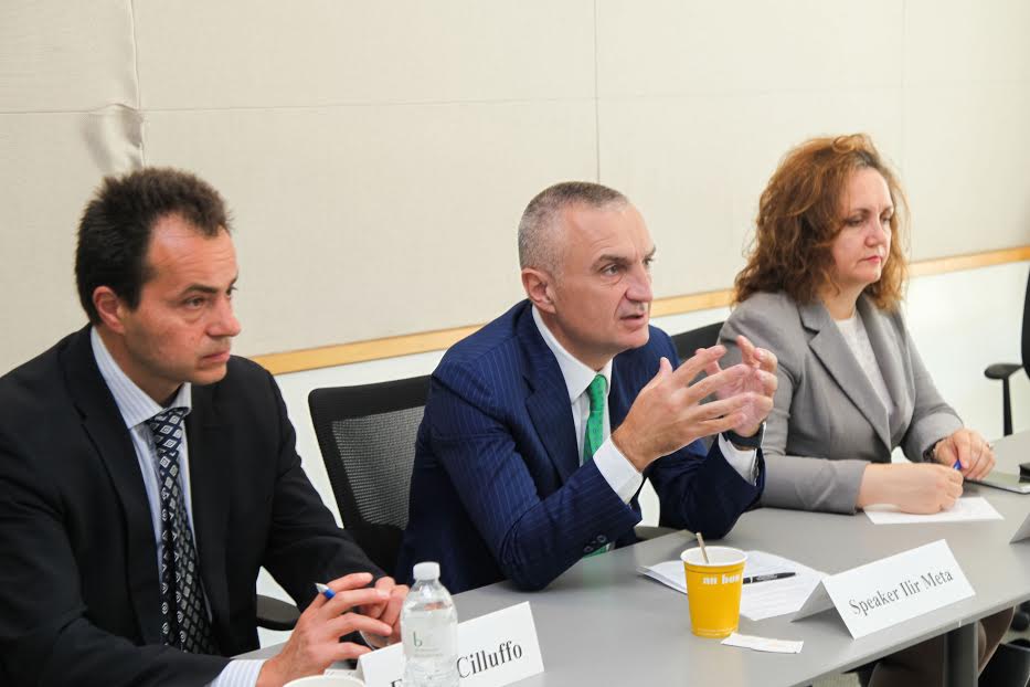 af3ff939-8d60-447a-8dbd-2380b257b695