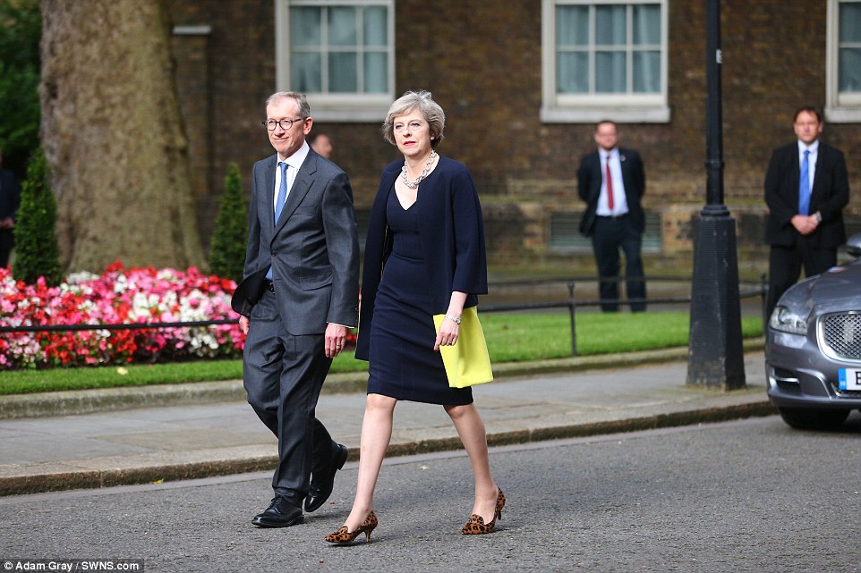 363E30B000000578-3688386-image-a-130_1468430147501