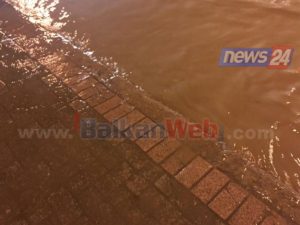 durres-shiu-11-e1475867428326