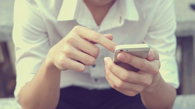 Mos e kontrolloni Facebook-un e ish-të dashurës/it për Krishtlindje!