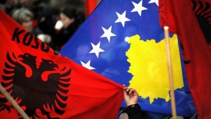 Skandal me tekstet shkollore: “Kosova ende s’e ka shpallur pavarësinë!”