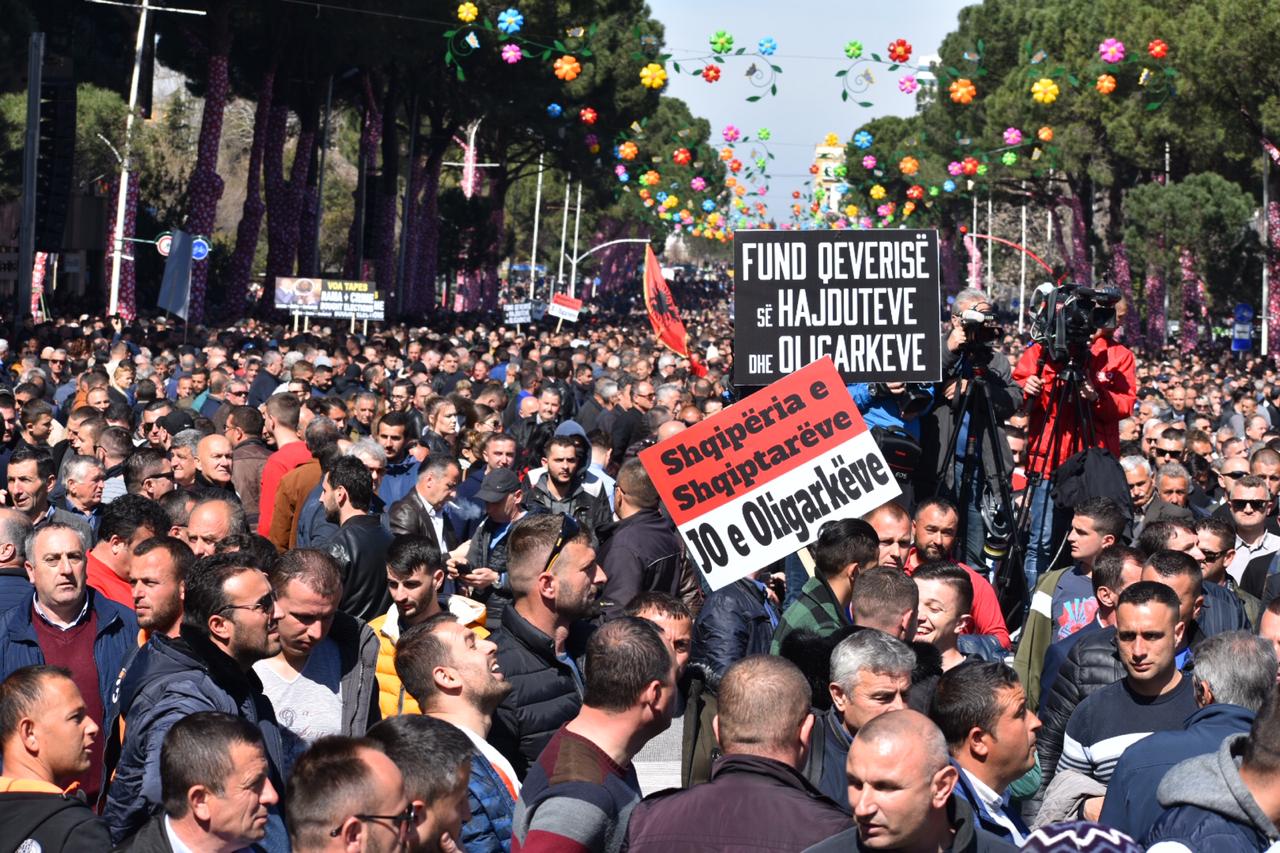 Kryemadhi: Protesta më e madhe e pluralizmit, mirënjohje pa fund për mijëra qytetarë